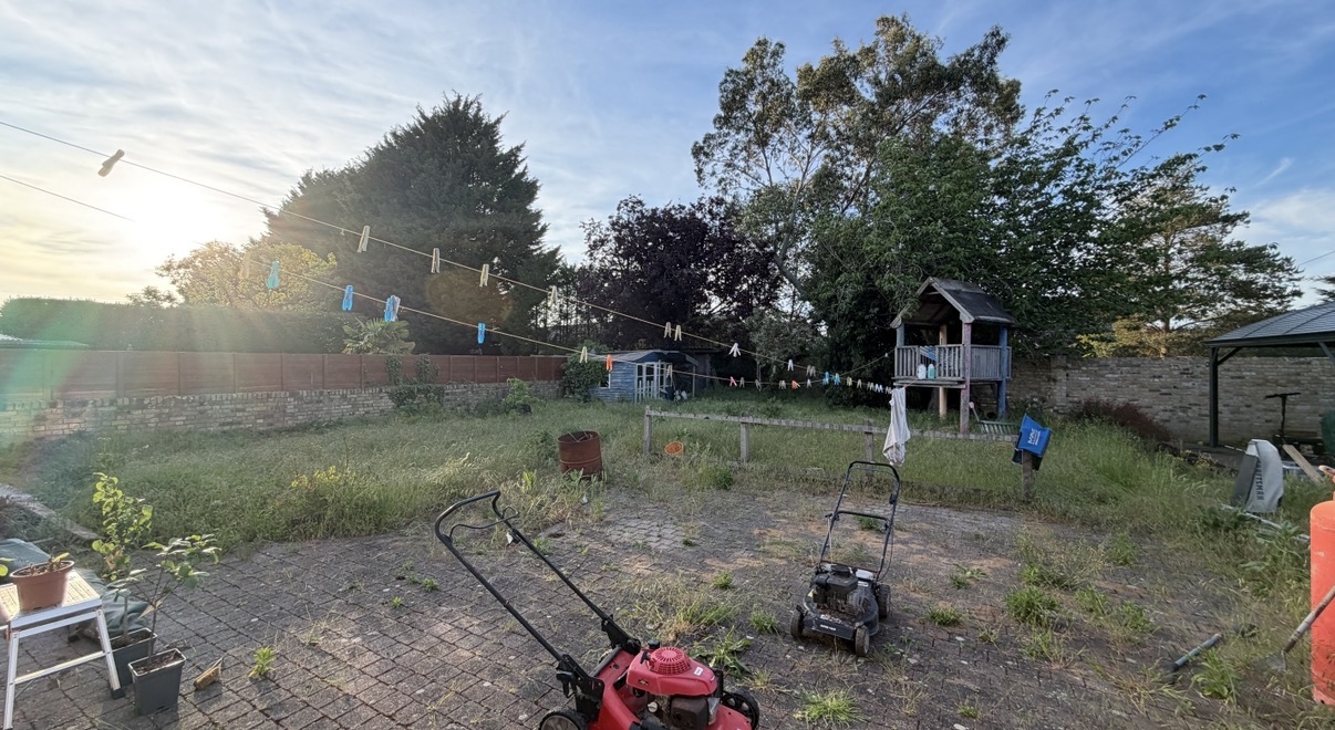 Before: Noble Grounds lawn mowing before and after in Wisbech